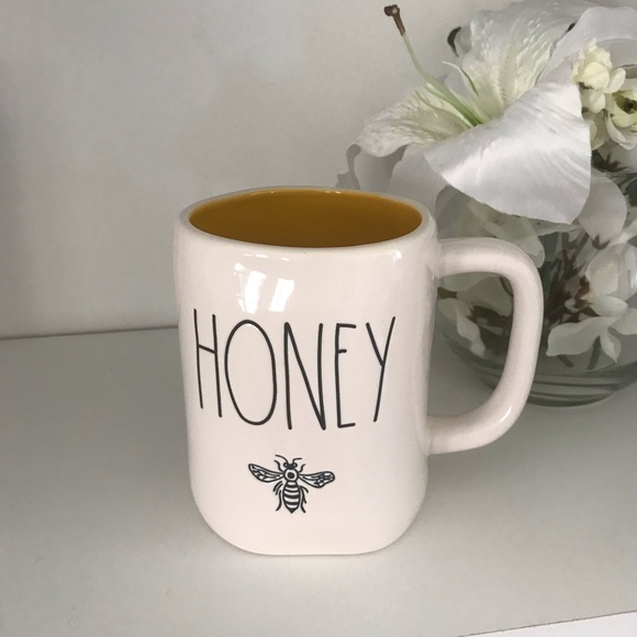 Rae Dunn HONEY BEE mug - Picture 1 of 1